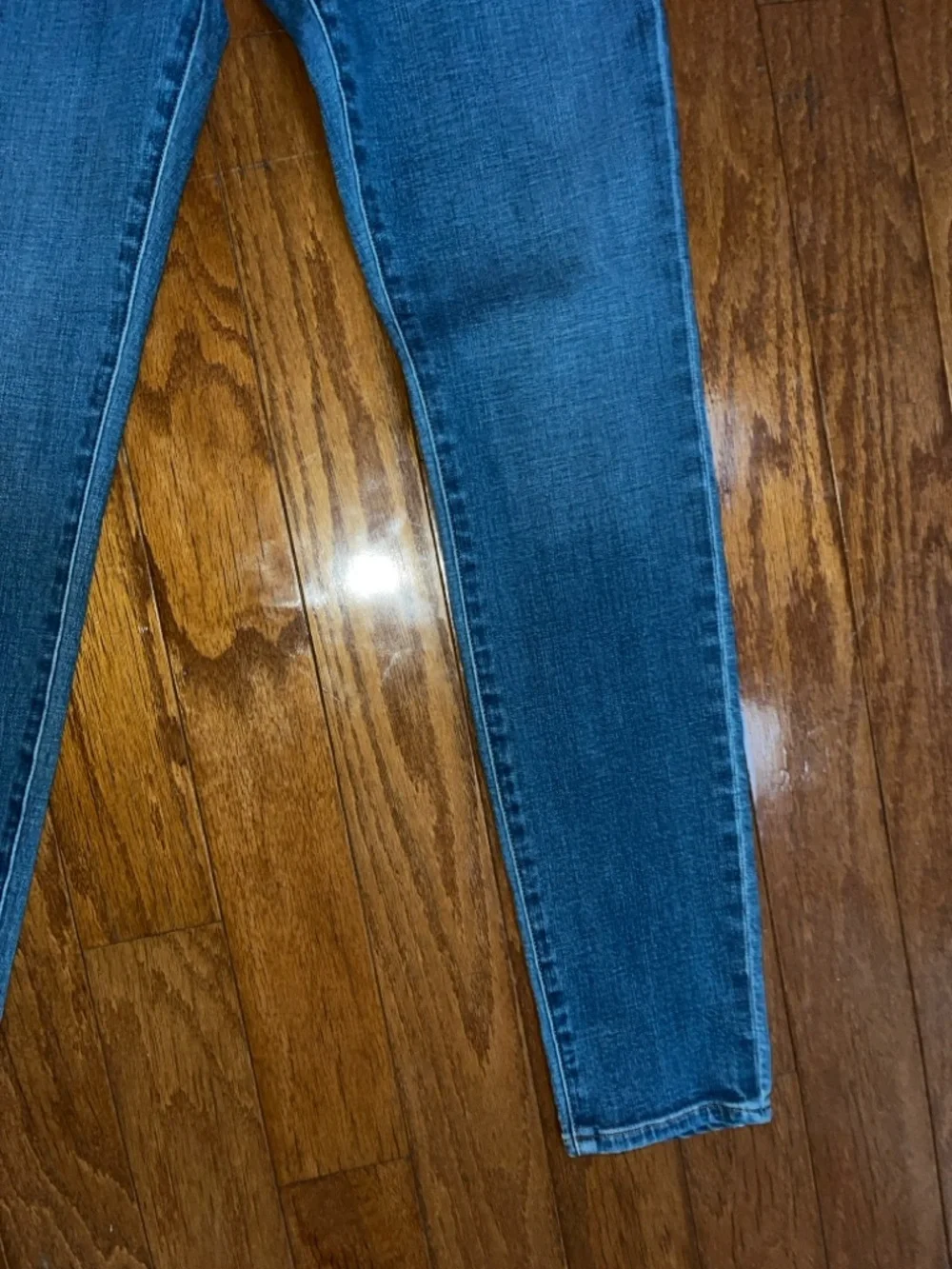 FRAME Le Skinny de Jeanne